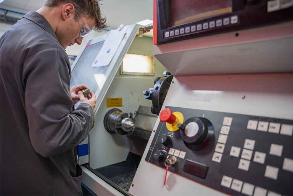 Formations aux métiers de l'usinage et de la productique
